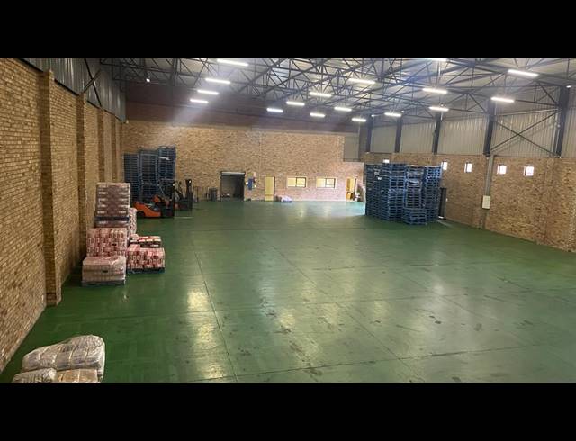 1,200M² WAREHOUSE TO LET IN PRETORIA WEST